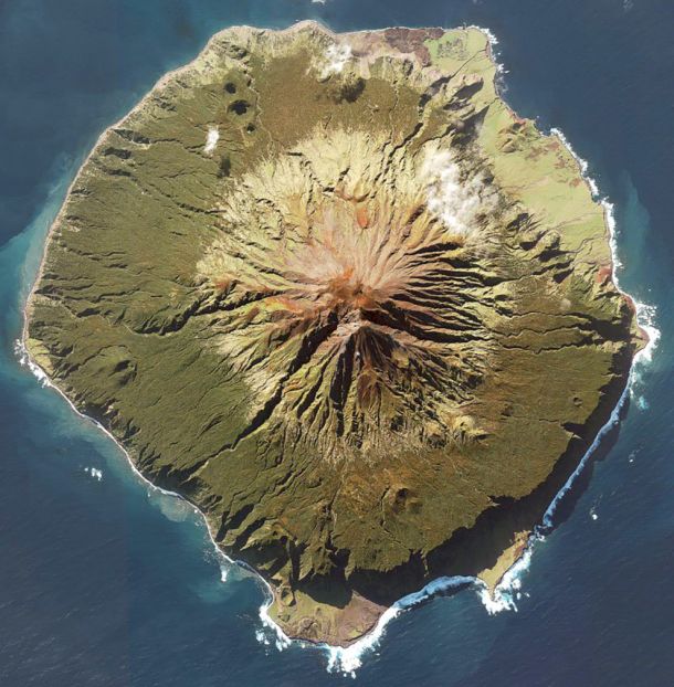 13. Самый удаленный остров в мире
