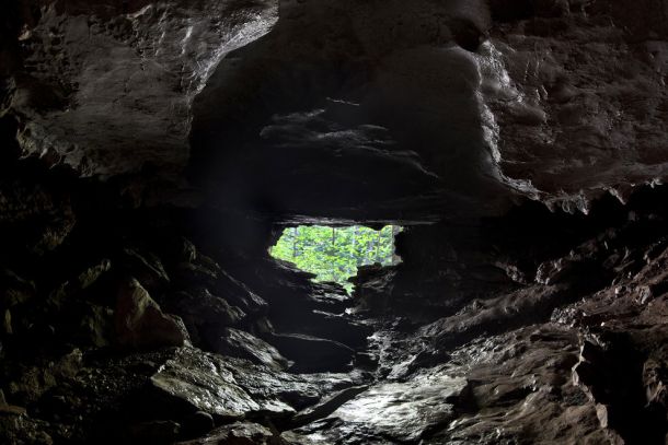 18. Самая глубокая пещера в мире