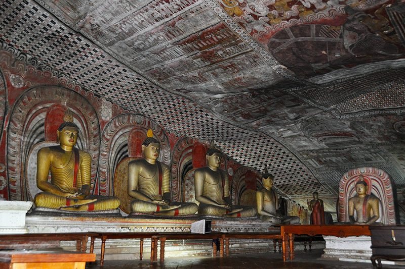 Золотой храм «Dambulla Cave Temple»